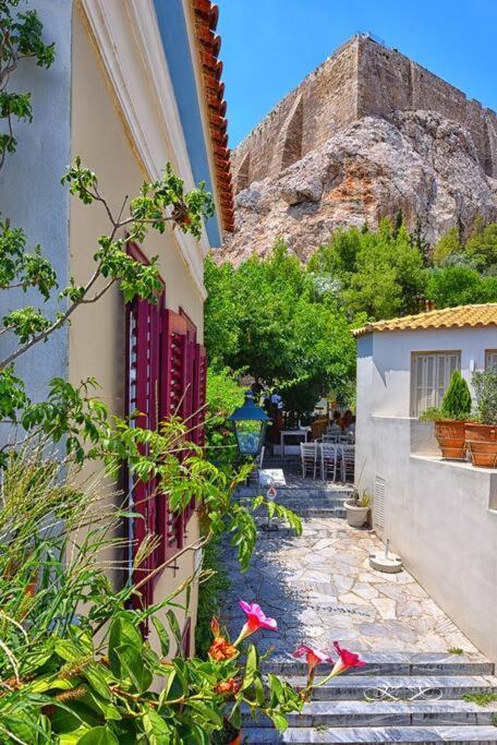 Вілла At The Foot Of Acropolis. Афіни Екстер'єр фото