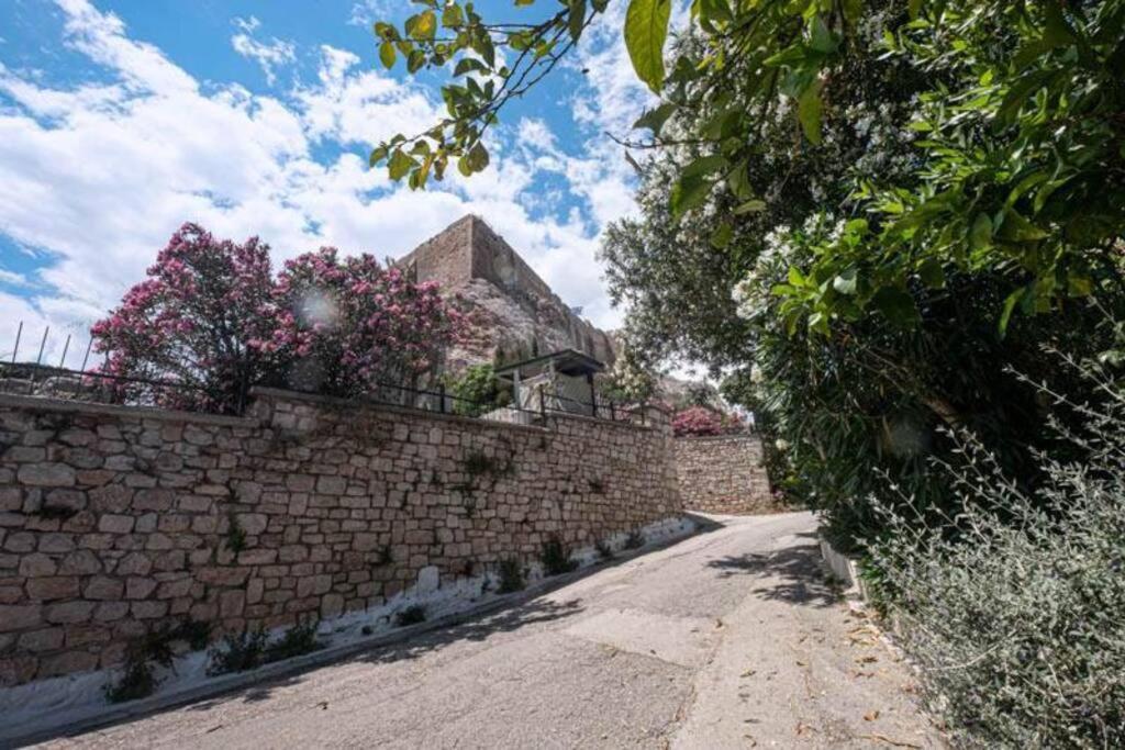 Вілла At The Foot Of Acropolis. Афіни Екстер'єр фото