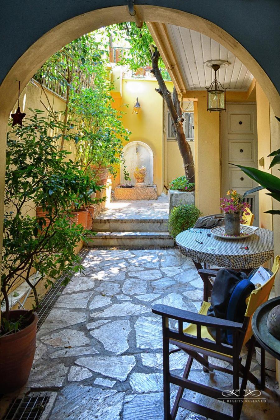 Вілла At The Foot Of Acropolis. Афіни Екстер'єр фото